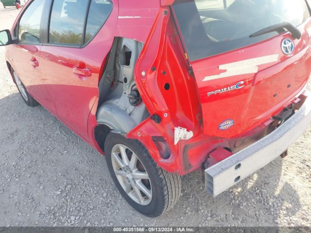 JTDKDTB33G1117887 Toyota Prius C Three