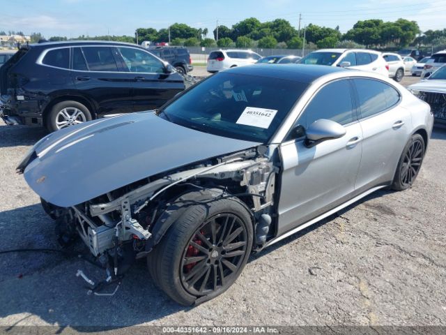 WP0AA2A72LL104131 Porsche PANAMERA 4