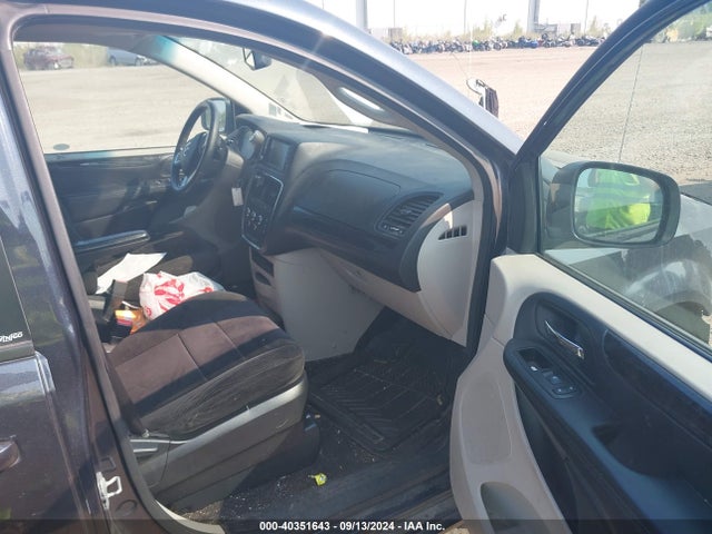 2C4RDGBG4ER140130 Dodge Grand Caravan Se/sxt