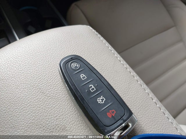 Ford Escape Titanium 2018 1FMCU0J99JUB95939 Image 11