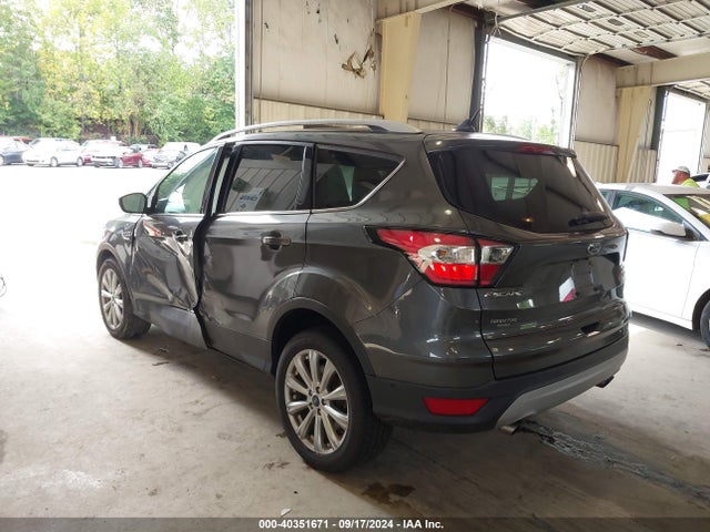 Ford Escape Titanium 2018 1FMCU0J99JUB95939 Image 3