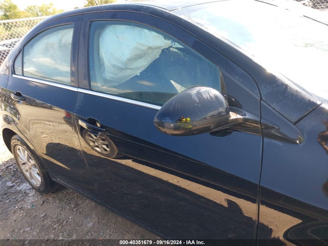 Chevrolet Sonic Lt Auto 2017 1G1JD5SH1H4131637 Image 12