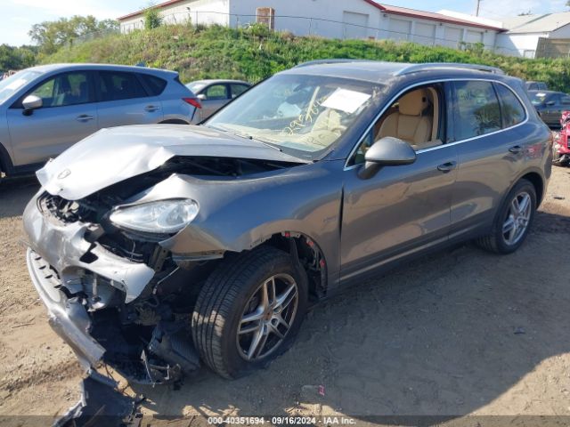 2013 PORSCHE CAYENNE WP1AF2A25DLA35828 Photo 1