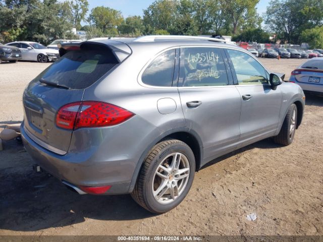 2013 PORSCHE CAYENNE WP1AF2A25DLA35828 Photo 3