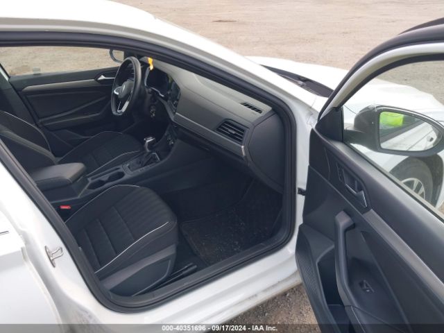 3VWBM7BU6PM019498 Volkswagen Jetta 1.5t Sport