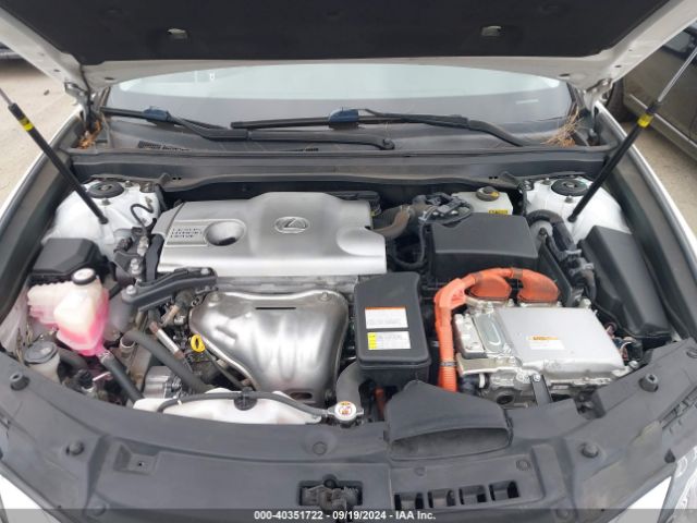 JTHBW1GG3J2185648 Lexus ES 300H
