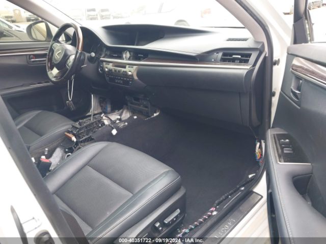 JTHBW1GG3J2185648 Lexus ES 300H