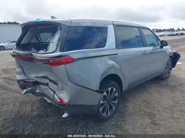 KNDNC5H36R6420543 KIA Carnival Mpv Ex