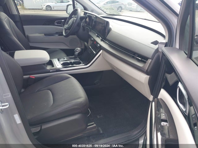 KNDNC5H36R6420543 KIA Carnival Mpv Ex