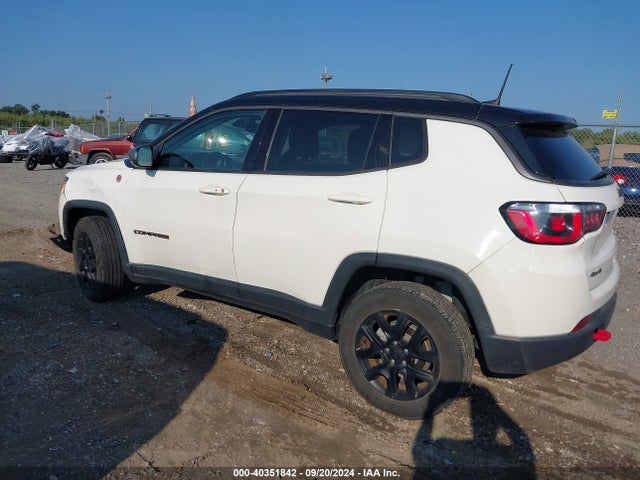 3C4NJDDBXKT739565 Jeep Compass Trailhawk 4x4