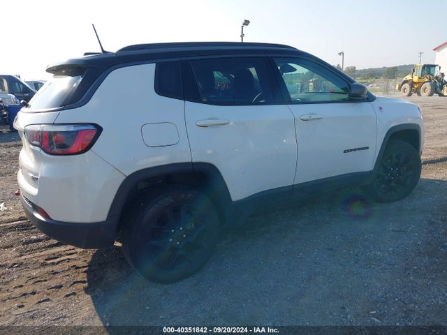 3C4NJDDBXKT739565 Jeep Compass Trailhawk 4x4