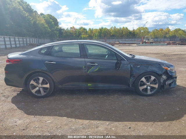 5XXGT4L37KG377574 KIA Optima S