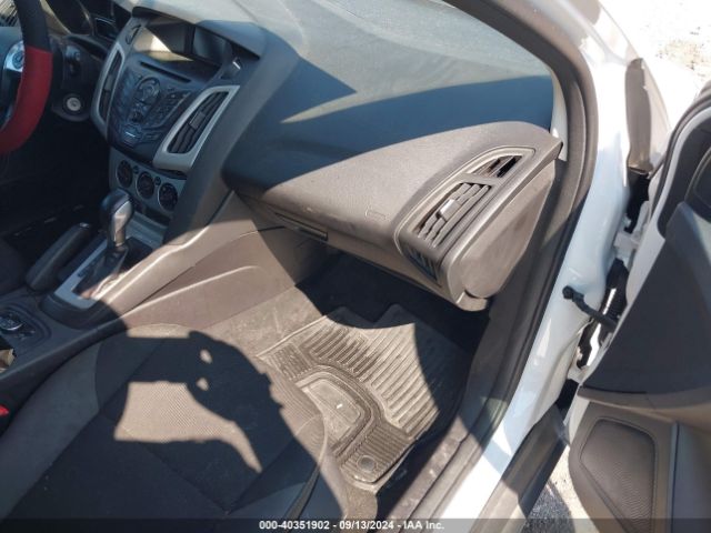 1FADP3K26EL427076 Ford FOCUS SE