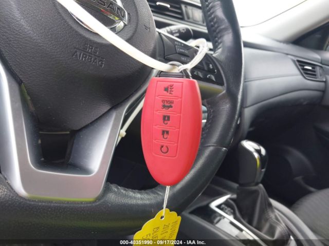 KNMAT2MV0JP554211 Nissan ROGUE SV