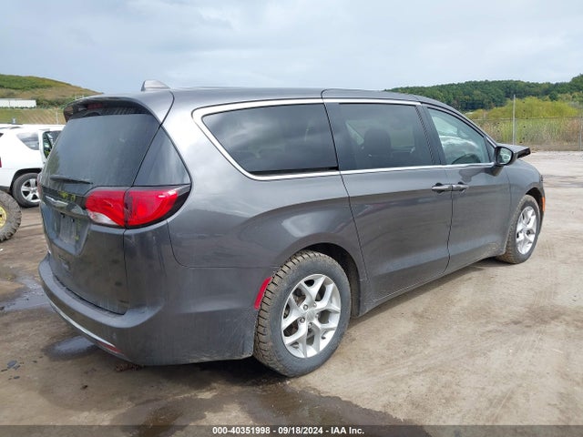 2C4RC1FG8KR666556 Chrysler Pacifica Touring Plus