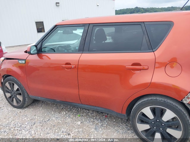 KIA SOUL + 2018 KNDJP3A59J7568221 Image 15