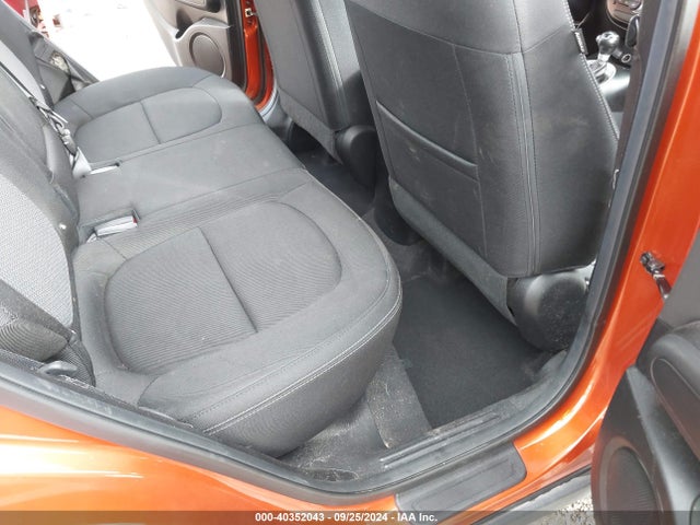 KIA SOUL + 2018 KNDJP3A59J7568221 Image 8