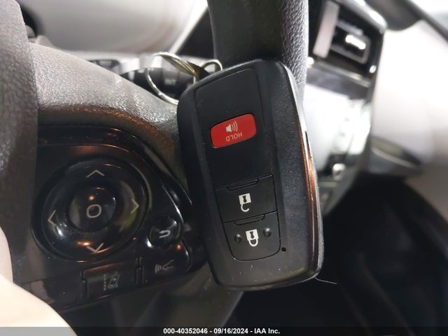 Toyota Prius Le 2020 JTDKARFU6L3104208 Image 11
