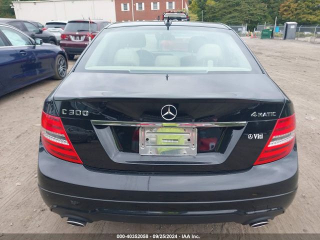 WDDGF8AB7EA931162 Mercedes-Benz C 300 Luxury 4matic/sport 4matic
