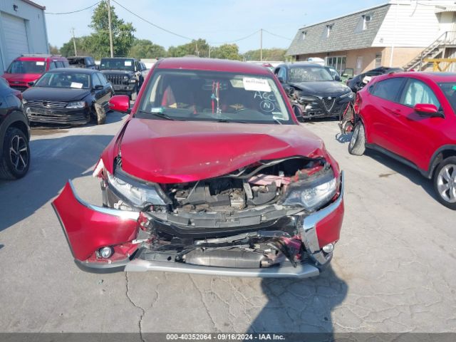JA4AZ3A35JZ037749 Mitsubishi Outlander Se