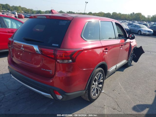JA4AZ3A35JZ037749 Mitsubishi Outlander Se