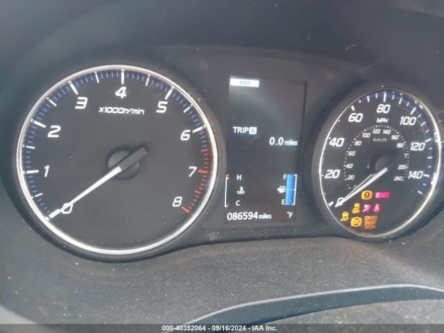JA4AZ3A35JZ037749 Mitsubishi Outlander Se