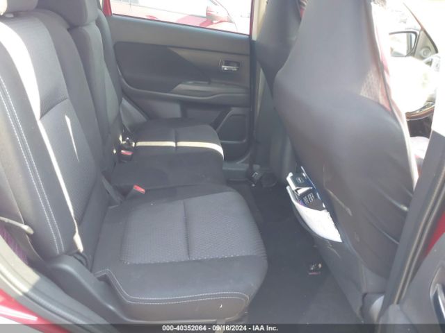 JA4AZ3A35JZ037749 Mitsubishi Outlander Se