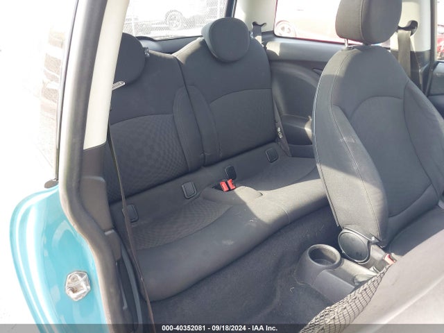 2009 MINI COOPER WMWMF33579TW78584 Photo 7