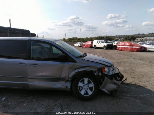 2C4RDGBG1ER152011 Dodge Grand Caravan Se