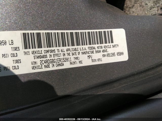 2C4RDGBG1ER152011 Dodge Grand Caravan Se