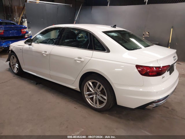 2021 AUDI A4 WAUDAAF44MN005142 Photo 2