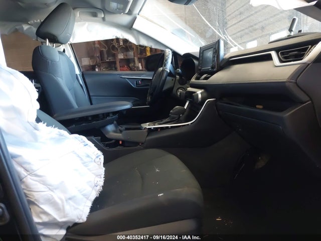 Toyota RAV4 LE 2022 2T3F1RFVXNC287785 Image 5