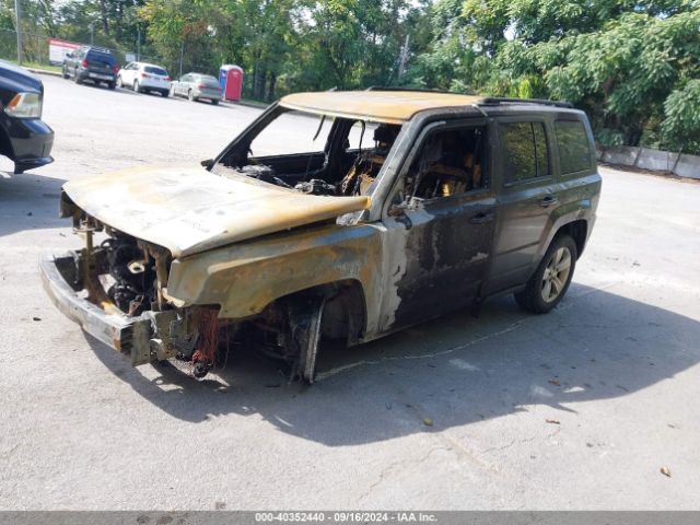 1C4NJRFB1GD718417 Jeep Patriot Latitude