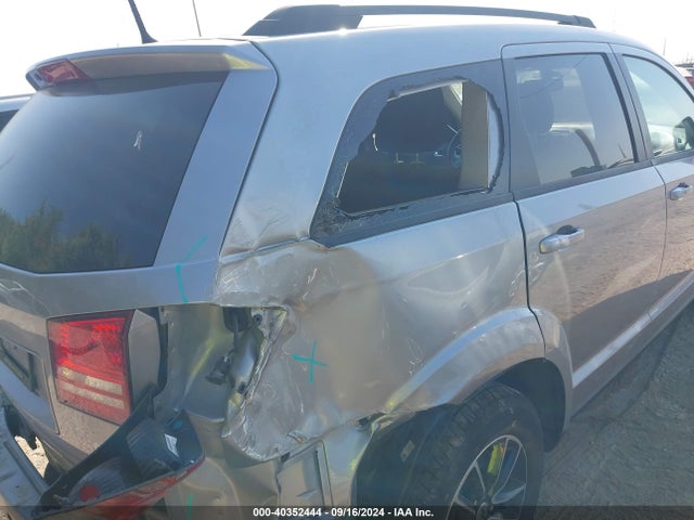 Dodge JOURNEY SE 2018 3C4PDCAB1JT508602 Image 18
