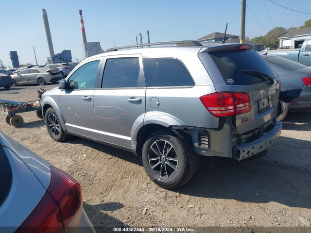 Dodge JOURNEY SE 2018 3C4PDCAB1JT508602 Image 3