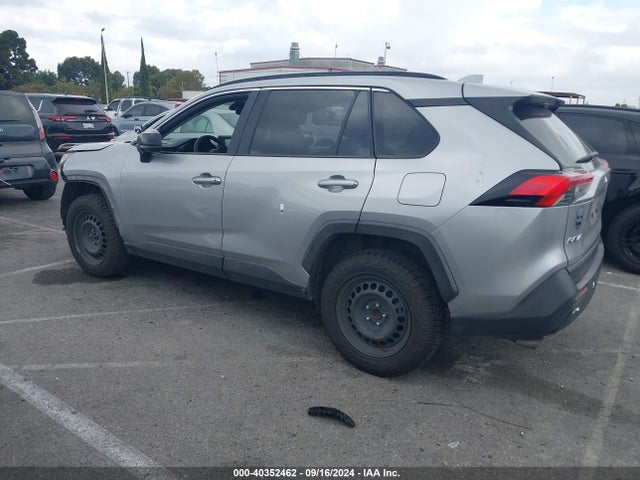 Toyota RAV4 LE 2019 JTMH1RFV4KJ007652 Image 15