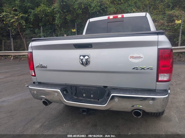 3C6RR7LT5JG227118 RAM 1500 Big Horn  4x4 5'7 Box
