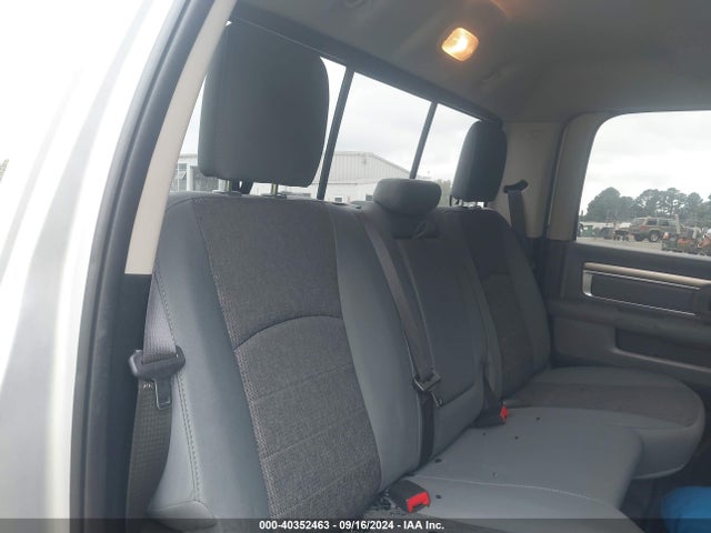 3C6RR7LT5JG227118 RAM 1500 Big Horn  4x4 5'7 Box
