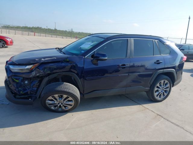2T3C1RFV0NW210876 Toyota Rav4 Xle Premium