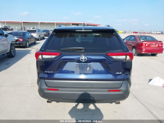 2T3C1RFV0NW210876 Toyota Rav4 Xle Premium