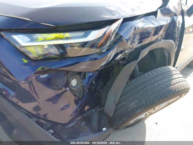 2T3C1RFV0NW210876 Toyota Rav4 Xle Premium