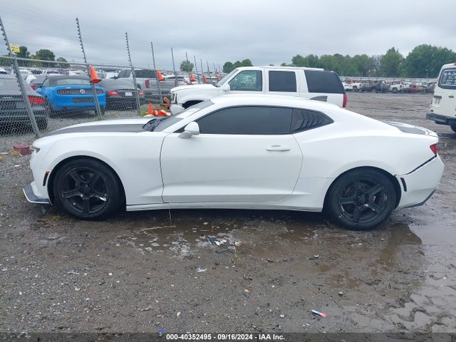 Chevrolet Camaro 1lt 2017 1G1FB1RX0H0160264 Image 14