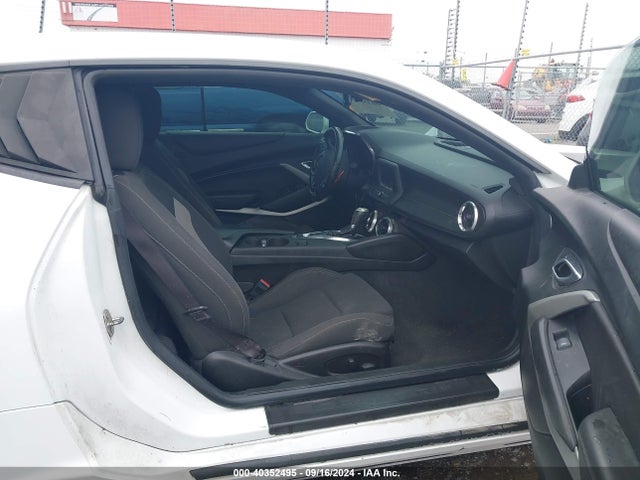 Chevrolet Camaro 1lt 2017 1G1FB1RX0H0160264 Image 5