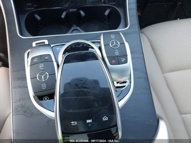 W1KWF8DB2MR621315 Mercedes-Benz C 300 Sedan