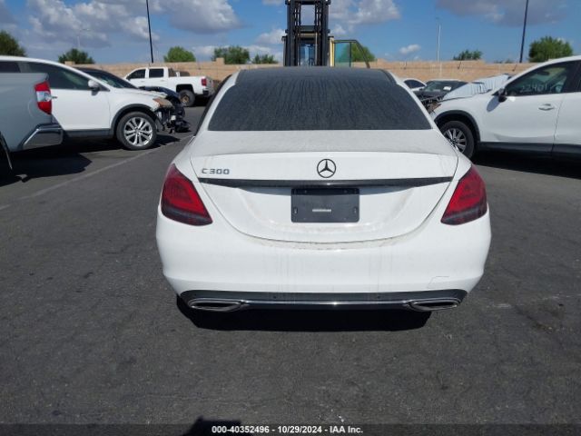 W1KWF8DB2MR621315 Mercedes-Benz C 300 Sedan