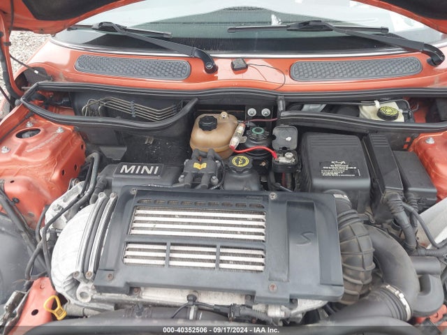 2005 MINI COOPER S WMWRH33515TK55610 Photo 9