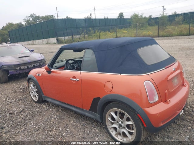 2005 MINI COOPER S WMWRH33515TK55610 Photo 2