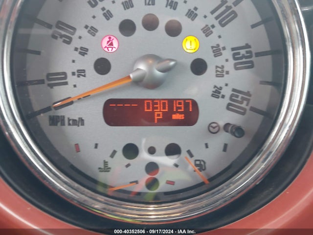 2005 MINI COOPER S WMWRH33515TK55610 Photo 6