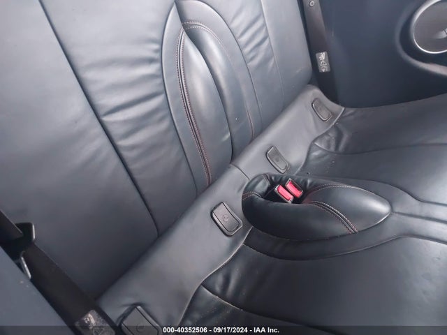 2005 MINI COOPER S WMWRH33515TK55610 Photo 7