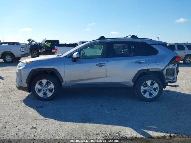 Toyota Rav4 Xle 2019 JTMW1RFV2KD015691 Image 15